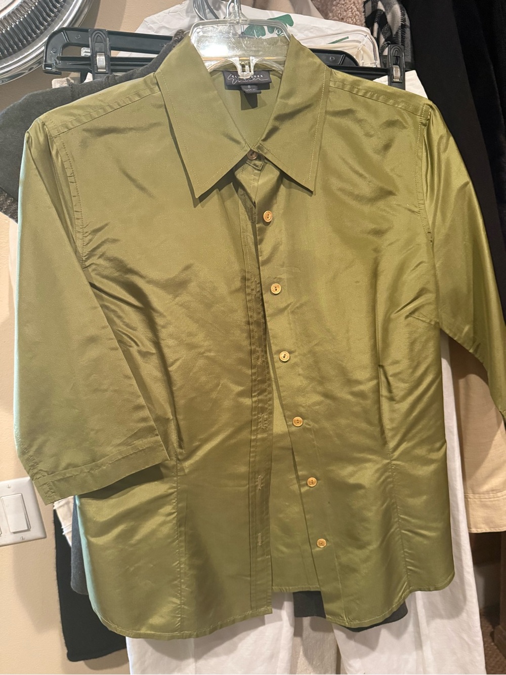 Women’s Olive Green Short-Sleeve Button Shirt